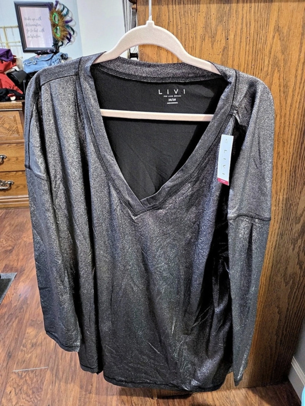 LIVI For Lane Bryant Metallic Long Sleeve Top Size 26/28 NWT